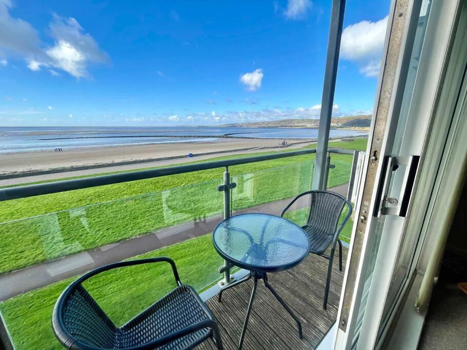 Beachfront Bliss With Spectacular Views Llanelli Exterior photo